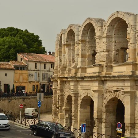 La Pitchoun Des Arenes Villa Arles Exterior photo
