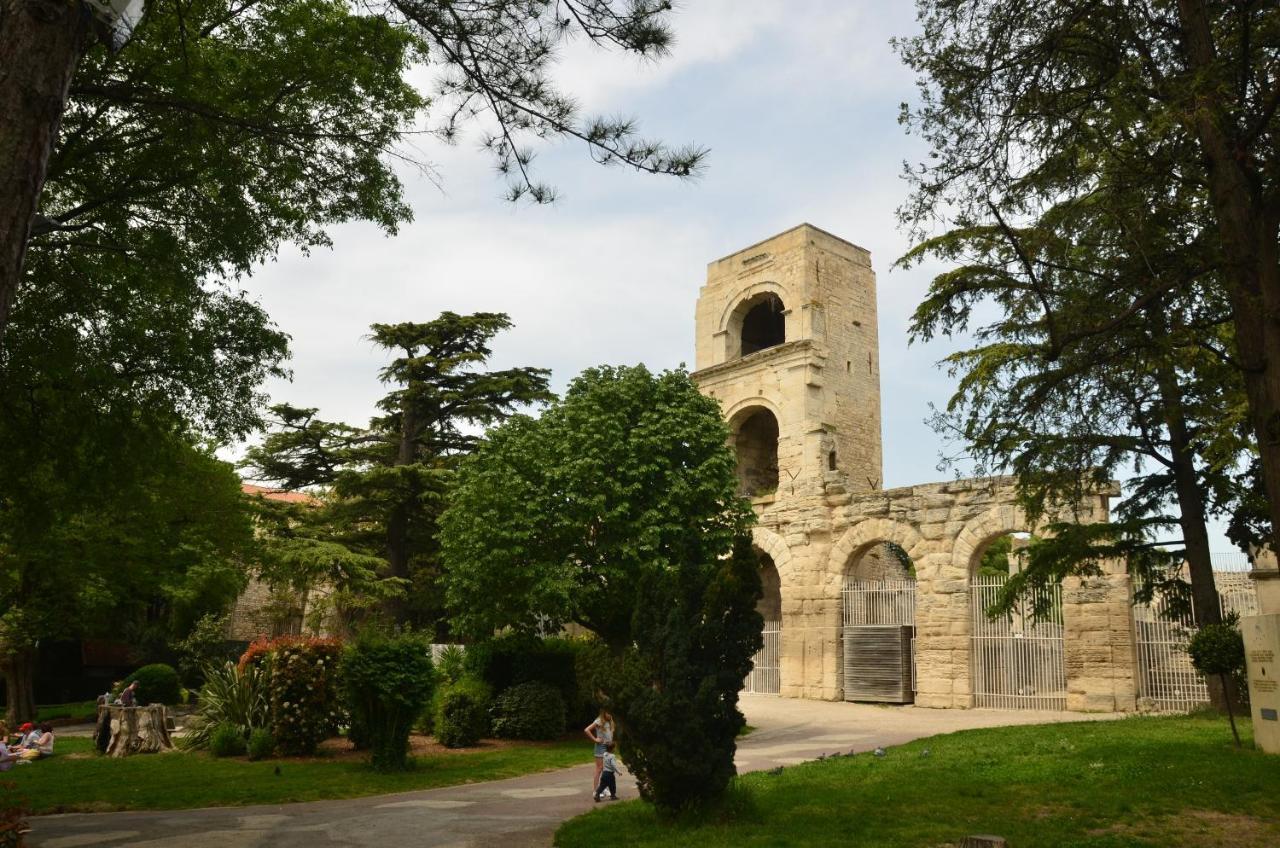La Pitchoun Des Arenes Villa Arles Exterior photo